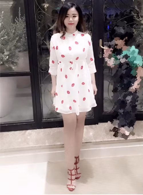 Sau khi đọc câu chuyện mà Lê Minh Châu chia sẻ, nhiều dân mạng, bạn trẻ chưa thể tin ngay và đặt ra các nghi vấn về cô. Minh Châu đang làm công việc kinh doanh, buôn bán trên mạng nên việc cô chia sẻ một câu chuyện gây sốc bị cho là "bịa đặt để gây sự chú ý".
