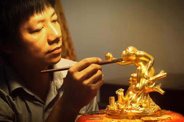 Quà tặng dịp đầu năm mới mang hàm ý chúc tụng thăng tiến vươn tới sự thành công, phú quý, hạnh phúc, sum vầy.