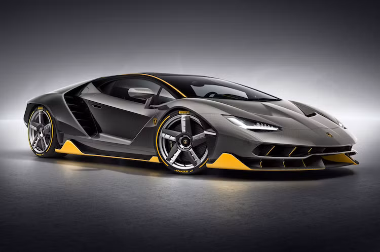 Vào triển lãm Geneva 2016, Lamborghini đã kỷ niệm 100 năm ngày sinh của người sáng lập hãng là ngài Ferrucio Lamborghini bằng chiếc Centenario. Cũng giống như Veneno, Centenario sở hữu thiết kế khác biệt với Aventador, bên cạnh những cải tiến khác lần đầu tiên xuất hiện trên một chiếc Lamborghini như hệ thống đánh lái trục sau...