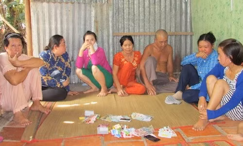 Bat qua tang hoi 