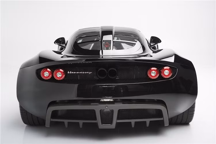 Vào năm 2014, Venom GT đã chính thức "soán ngôi" Bugatti Veyron để trở thành chiếc siêu xe sản xuất hàng loạt nhanh nhất Thế giới tại trung tâm hàng không vũ trụ Kennedy ở Mỹ. Không dừng lại ở đó, hiện Venom GT cũng đã được tổ chức kỷ lục Guinness ghi nhận là siêu xe tăng tốc nhanh nhất từ 0-300 km/h khi chỉ mất 13,63 giây.