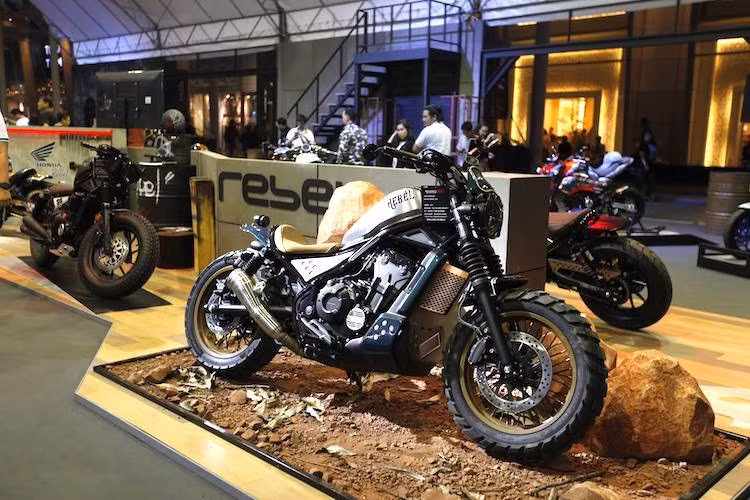 Là một sự kiện lớn của giới biker, nhiều hãng xe môtô lớn đã lựa chọn lễ hội năm nay làm nơi ra mắt hoặc trưng bày lần đầu những mẫu xe mới nhất tới thị trường Thái Lan, có thể kể tới bao gồm Honda với thế hệ cruiser Rebel 500 mới, Kawasaki với dòng "xế phượt" tầm trung Versys-X 300 hay Triumph với loạt sản phẩm 2017.