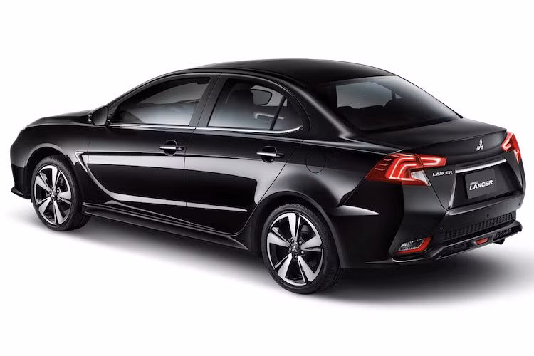 Tại thị trường Đài Loan, Grand Lancer sẽ có giá khởi điểm từ 679.000 Tân Đài Tệ (tương đương 500 triệu đồng) và đạt tới 819.000 Tân Đài Tệ cho phiên bản cao nhất (tương đương 603 triệu đồng).