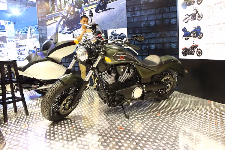Do bị công ty mẹ là Polaris "khai tử", thương hiệu môtô Mỹ Victory đương nhiên sẽ không có mặt tại triển lãm VMCS 2017. Trong khi đó, hãng xe Mỹ hoài cổ Indian Motorcycles hiện chưa có động thái xác nhận sẽ tham gia VMCS 2017.