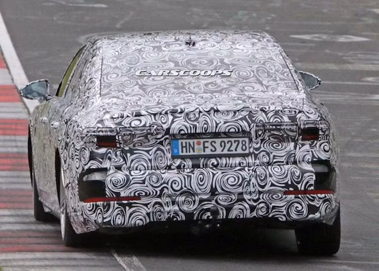 Tại sự kiện "Audi Summit" được tổ chức tại Barcelona, Tây Ban Nha vào ngày 11/7 tới, Audi A8 thế hệ mới sẽ chính thức "trình làng" trước khi được trưng bày lần đầu tại triển lãm Frankfurt. Sau đó, chiếc xe sẽ bắt đầu được bán ra từ cuối năm nay.