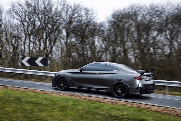 Là một mẫu xe ý tưởng, Q60 Black S hiện chỉ được trưng bày ở Geneva với mục tiêu thăm dò ý kiến khách hàng về một phiên bản Infiniti hiệu năng cao trong tương lai gần.