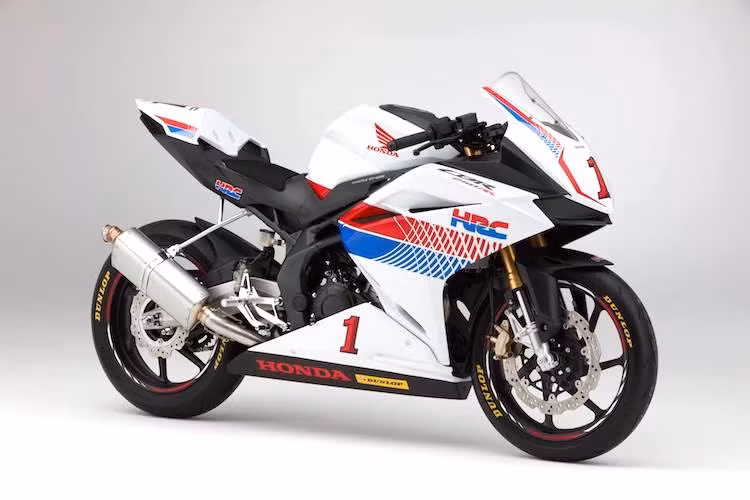 Để tham gia vào các giải đua thuộc thể thức 250 cc tại Nhật Bản và Indonesia, Honda đã tạo ra phiên bản "chạy sân" của chiếc sportbike Honda CBR250RR, với một số thay đổi so với xe nguyên bản. Chiếc xe vừa được Honda ra mắt tại triển lãm môtô