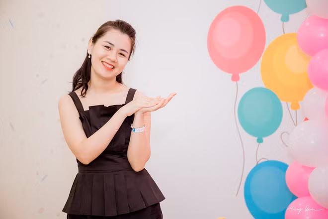 Thời điểm mới sinh con, Thùy Phương nhận được nhiều lời khen khi nhanh chóng lấy lại vóc dáng thon gọn.