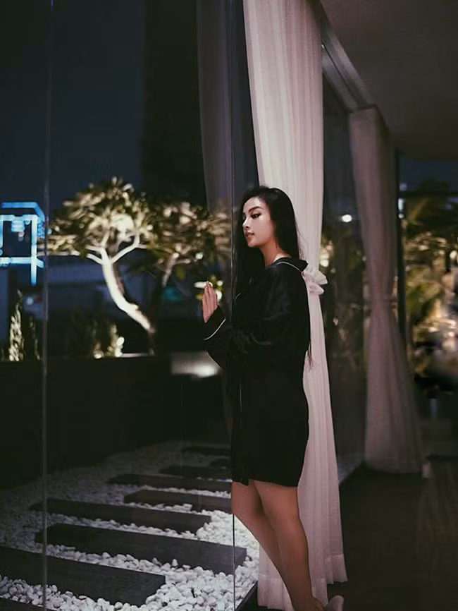 Cộng đồng mạng nhiều lần “choáng váng” trước gia tài đáng nể của gia đình chồng Huyền Baby.