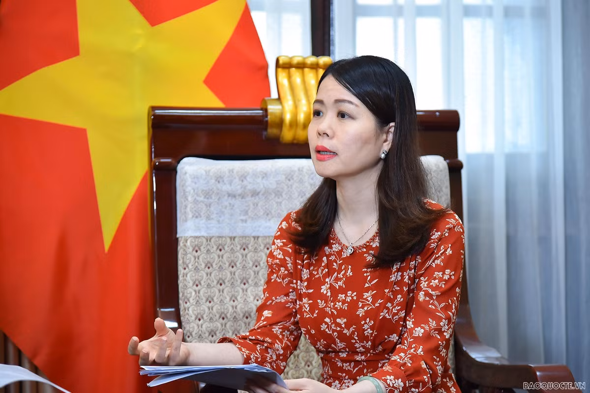 Bộ Ngoại giao có 5 Thứ trưởng gồm: ông Nguyễn Minh Vũ (Thứ trưởng thường trực), ông Hà Kim Ngọc, ông Đỗ Hùng Việt, bà Lê Thị Thu Hằng và bà Nguyễn Minh Hằng. Bộ trưởng Ngoại giao là ông Bùi Thanh Sơn. 