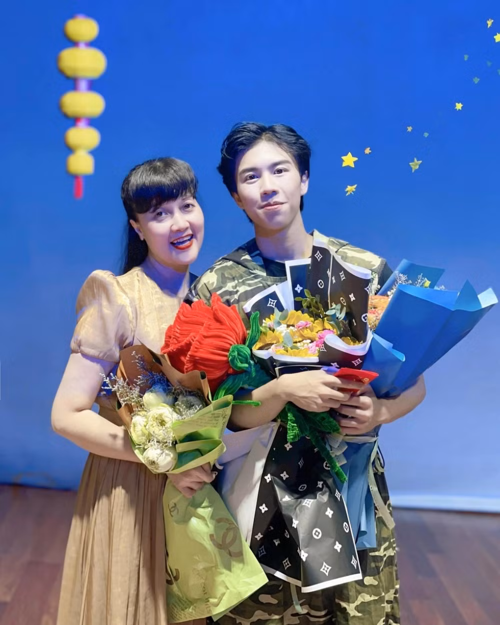 Con trai nghệ sĩ Vân Dung: Không dám nghĩ được yêu thương nhiều đến vậy - Hình 4 Con trai nghe si Van Dung: Khong dam nghi duoc yeu thuong nhieu den vay-Hinh-4
