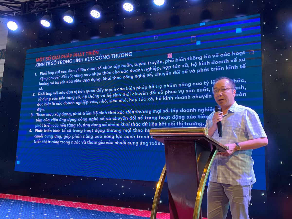 Hai Duong: Hoi thao ve giai phap chuyen doi so cho Doanh nghiep vua va nho-Hinh-5