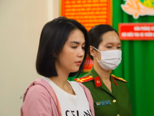 Người mẫu Ngọc Trinh bị khởi tố: Vì sao không được tại ngoại? Nguoi mau Ngoc Trinh bi khoi to: Vi sao khong duoc tai ngoai?