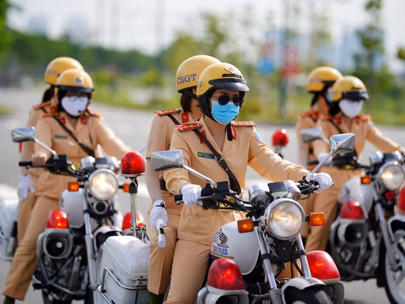 Được tuyển chọn từ 120 ứng viên, đội nữ CSGT dẫn đoàn gồm 58 người đang tập luyện kỹ năng lái mô tô và dẫn đoàn, chuẩn bị cho ngày ra mắt vào ngày 25/8.