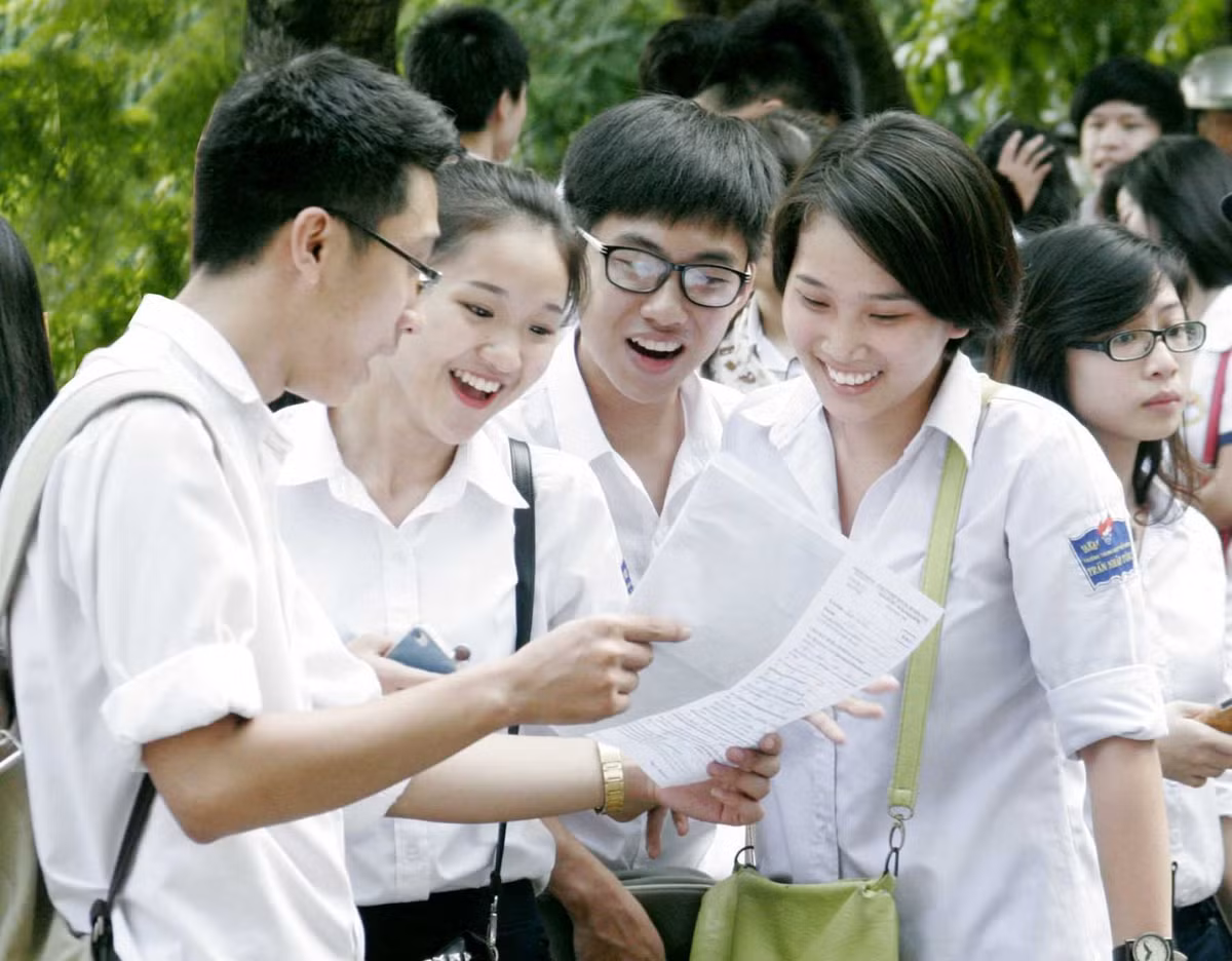 Tuyen sinh bang ket qua tot nghiep THPT: Diem chuan cac DH “top” the nao?
