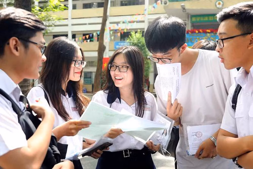 Thi tốt nghiệp THPT 2 đợt: Làm thế nào “công bằng” cho thí sinh? Thi tot nghiep THPT 2 dot: Lam the nao “cong bang” cho thi sinh?