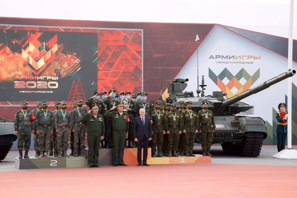 Sở dĩ có nhận định trên là bởi trong số 16 đội đua tham gia giải đấu năm nay thì chỉ có Việt Nam và hai nước khác là không có xe tăng T-72 trong biên chế, đây là bất lợi không nhỏ.
