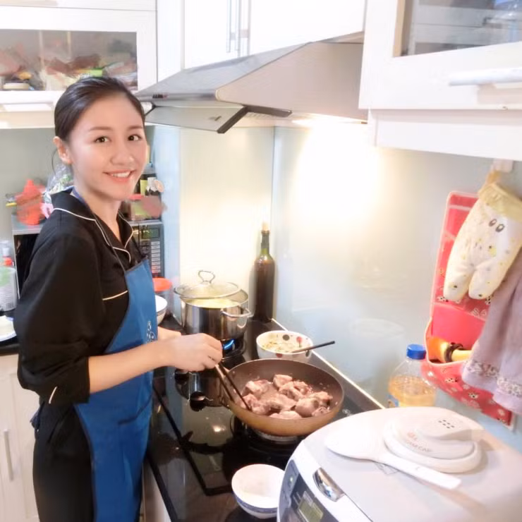 Khong nhan ra Van Mai Huong sau thoi gian o an-Hinh-9