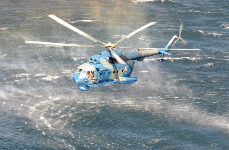 Khả năng tác chiến săn ngầm của Mi-14PL rất đáng gờm với trang bị hệ thống phát hiện từ tính lạ APM-60, phao thủy âm OKA-2, radar trinh sát mặt nước Type 12-M. Ảnh minh họa Mi-14PL Ba Lan