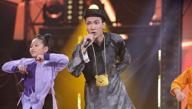  RPT Gonzo (đội Binz): Gonzo đến từ đội Binz, vốn không được dự đoán sẽ vào chung kết. Nhưng khi các thí sinh mạnh khác của đội Binz như Hành Or, R.Tee đều bị loại, Gonzo bất ngờ trở thành gương mặt sáng. Trong vòng Bứt phá, anh rap bản Thầy Nam với câu “Không thầy đố mày làm nên”. Trên beat old school, RPT Gonzo nhập vài thầy giáo, ấn tượng với câu: “Không có thầy ta đố mày làm nên, nhưng trò ngoan thì không nên làm cho thầy phải đố”. Giám khảo JustaTee nhận xét: "Em chỉ cần mang đến đây một bản old school nhưng đã phá vỡ âm nhạc hiện đại trong đầu anh".