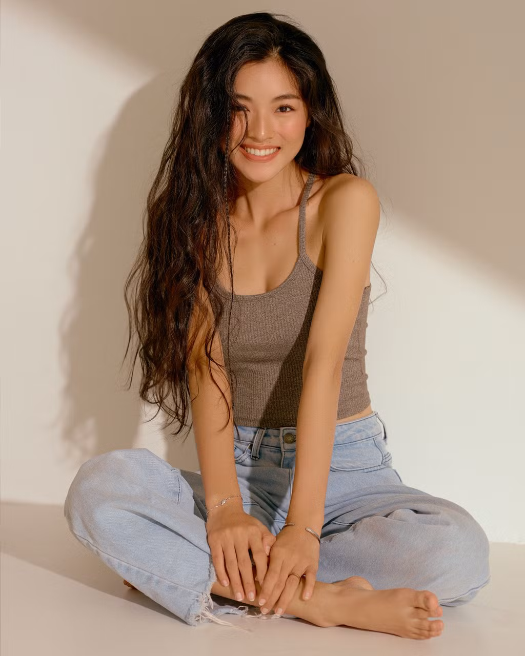 Cô có gương mặt điện ảnh, phù hợp với vai Bích Diễm. Ảnh: NVCC.