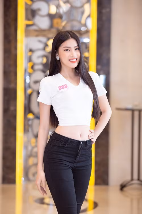 Người đẹp Nguyễn Lê Ngọc Thảo tự tin chuẩn bị cho các phần thi sắp tới.