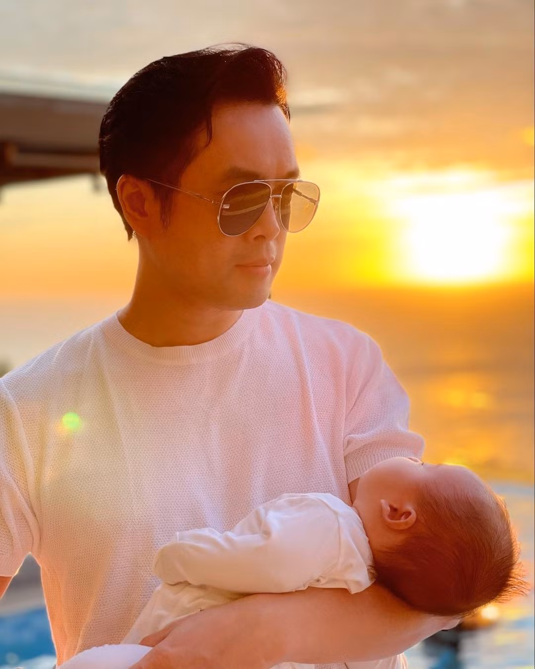 "Mục tiêu lớn nhất trong đời là có con. Hai bé Mickey và Jerry đã thay đổi đời sống của 2 vợ chồng hoàn toàn", Dương Khắc Linh trải lòng.