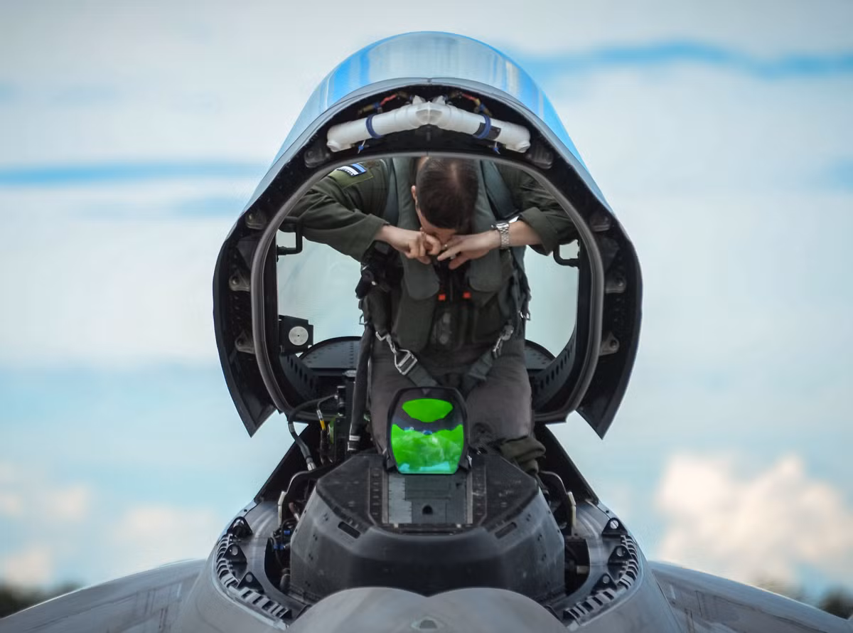F-22 Raptor hiện vẫn là chiến đấu cơ mạnh nhất của không quân Mỹ, chính thức có trong biên chế Không quân Mỹ từ năm 2005, lần đầu tiên tham gia nhiệm vụ phá hủy bộ chỉ huy của quân khủng bố IS năm 2015.