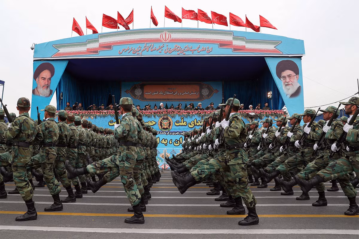 Thuc hu tin don Iran sap tap kich tra dua Israel