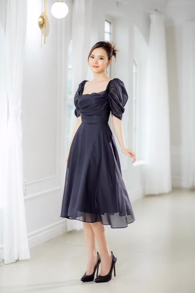  Midu không chỉ là hot girl, diễn viên đình đám, những năm gần đây, cô còn khiến cư dân mạng trầm trồ vì sở hữu khối bất động sản cực khủng.