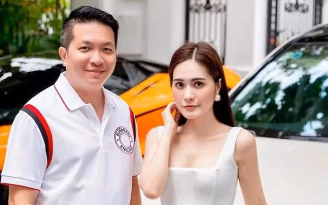 Cả 2 đã mở quỹ từ thiện mang tên con gái, trích một phần lợi ích kinh doanh để giúp đỡ các hoàn cảnh khó khăn.