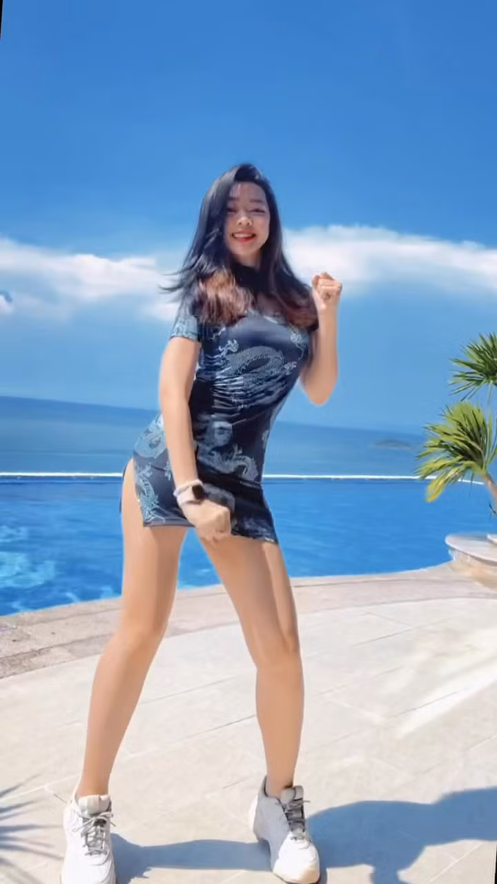 Nu TikToker Viet bi netizen boc me nhan sac that qua “cam” thuong