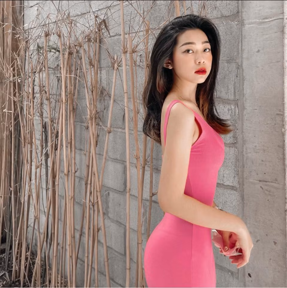 Trong dàn hot girl TikTok hiện nay Nguyễn Bích Uyển My là cái tên không hề lạ lẫm với cả cộng đồng mạng.