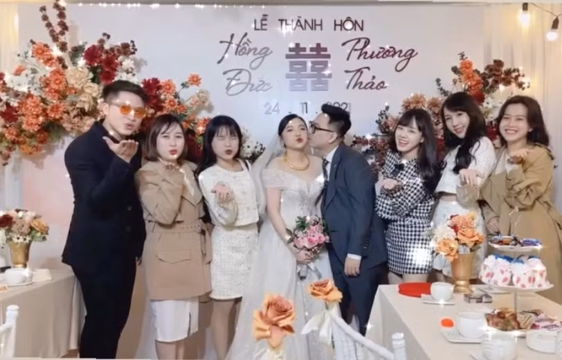 Nữ MC xinh đẹp cũng tiết lộ, đây là niềm mơ ước từ lâu của cô nàng. Hoàn thành xong một mục tiêu nữ MC và ông xã sẽ cùng cố gắng thực hiện kế hoạch tiếp theo và kì vọng 2022 là vẫn đi lên.