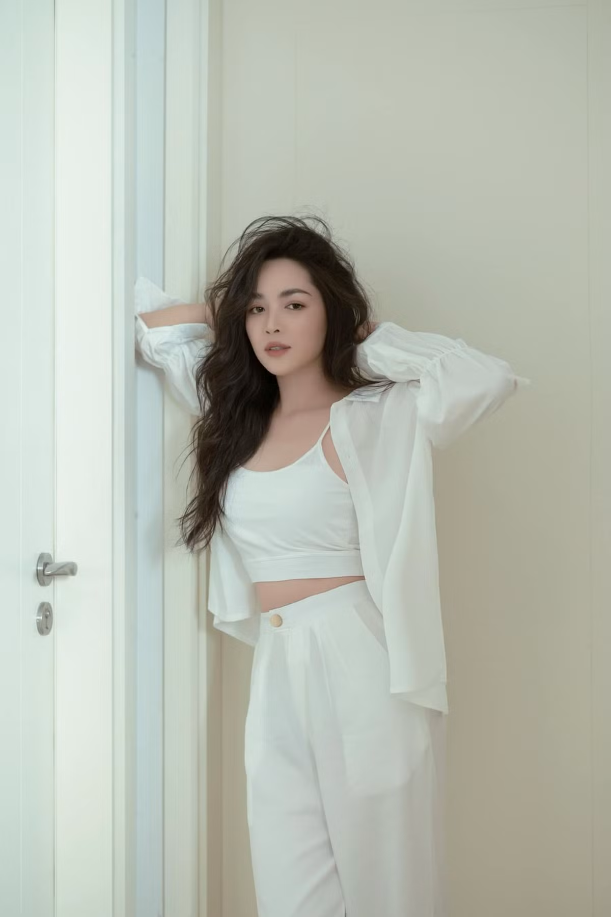 Thậm chí, nhiều cô gái tại Thái Lan còn bình luận như được truyền động lực làm đẹp từ Thanh Quỳnh, một số người khác ví cô như "trúng xổ số độc đắc" khi có nhan sắc mới và thuận lợi hơn trong cuộc sống.