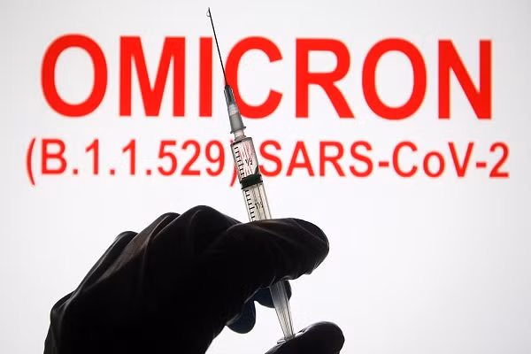 4 cau hoi lon ve bien chung Omicron ai cung thac mac