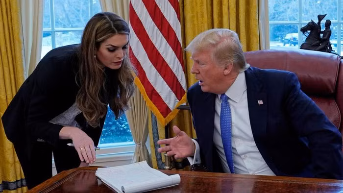 Twitter “trung qua lon” vi Tong thong Trump nhiem COVID-19-Hinh-3