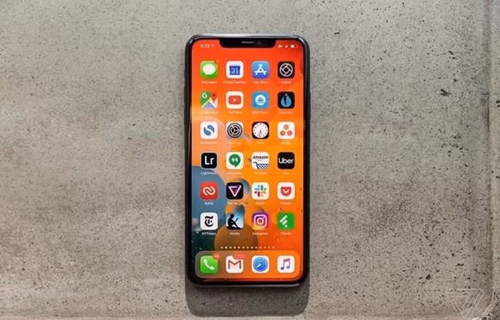 Apple Inc. sap 'trinh lang' iPhone moi su dung cong nghe 5G