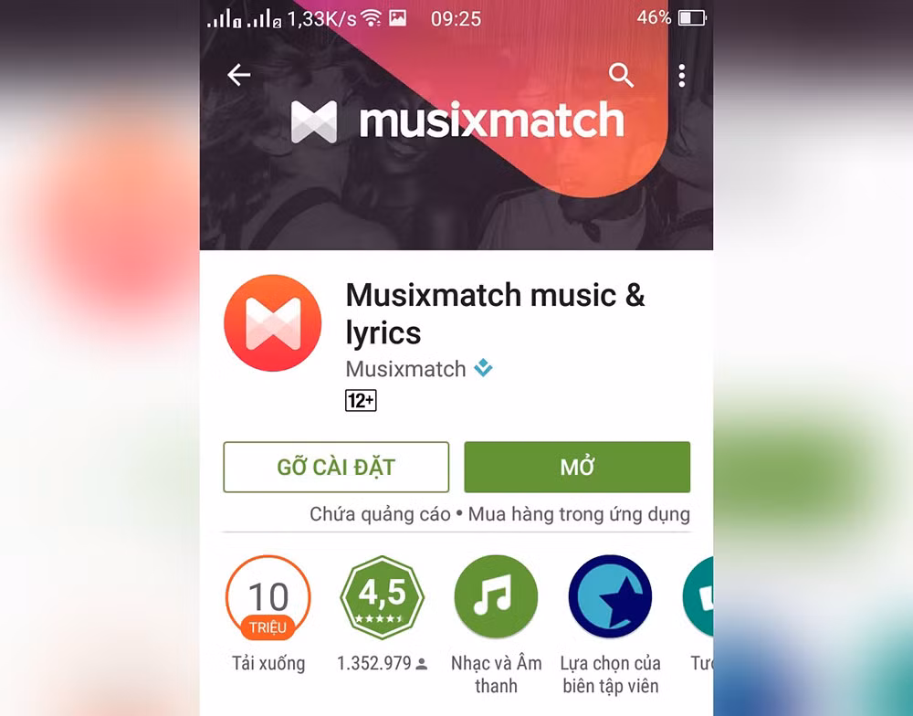 Ngoài tính năng tìm kiếm bài hát theo giai điệu, ứng dụng Musixmatch còn cho phép hiển thị lời bài hát đang phát giúp bạn theo dõi rõ nội dung bài đó.