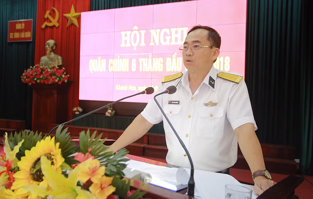 Chuẩn đô đốc Trần Thanh Nghiêm, Phó Tư lệnh, Tham mưu trưởng, được Bộ trưởng Bộ Quốc phòng giao nhiệm vụ phụ trách Tư lệnh Hải quân. Tại Hội nghị, ông cho biết, trong thời gian tới, yêu cầu nhiệm vụ đặt ra với Quân chủng Hải quân ngày càng lớn, do vậy, trên cương vị mới, sẽ tiếp tục nỗ lực phấn đấu, cùng với Thường vụ Đảng ủy, Bộ tư lệnh Quân chủng Hải quân giữ vững mối đoàn kết, thống nhất, khắc phục khó khăn, lãnh đạo, chỉ đạo toàn quân chủng hoàn thành tốt mọi nhiệm vụ được giao.