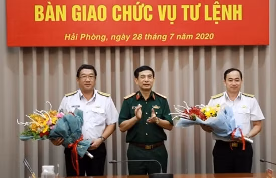 Chiều 28/7, tại Hải Phòng, Bộ tư lệnh Hải quân tổ chức Hội nghị bàn giao nhiệm vụ Tư lệnh Hải quân giữa phó đô đốc Phạm Hoài Nam, Ủy viên Trung ương Đảng, Tư lệnh Hải quân vừa được Thủ tướng Chính phủ quyết định bổ nhiệm Thứ trưởng Bộ Quốc phòng và Chuẩn đô đốc Trần Thanh Nghiêm, Phó Tư lệnh, Tham mưu trưởng, được Bộ trưởng Bộ Quốc phòng giao nhiệm vụ phụ trách Tư lệnh Hải quân.