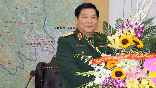 Trung tướng Dương Đức Hòa và nhiều tướng lĩnh bị xem xét kỷ luật Trung tuong Duong Duc Hoa va nhieu tuong linh bi xem xet ky luat