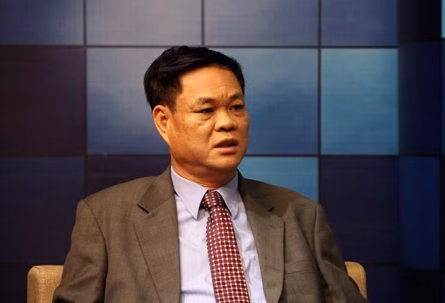 Chan dung 3 Bi thu Tinh uy duoc Bo Chinh tri dieu dong ve Trung uong