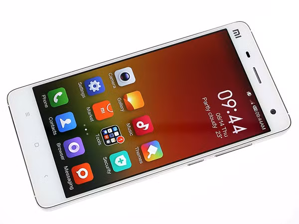 Xiaomi Mi-4 gia 8,5 trieu bi to cai san ma doc