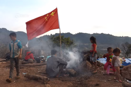 Những khu trại tị nạn ở thành phố Lâm Thương thuộc tỉnh Vân Nam, Trung Quốc là nơi cư ngụ của hàng trăm người Myanmar sau khi xung đột nổ ra tại đất nước này.