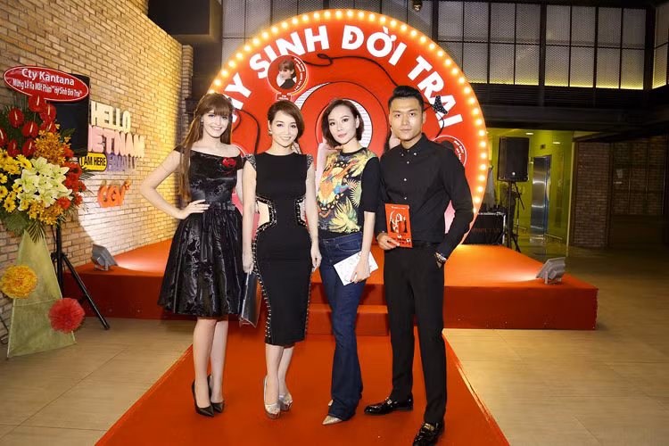 Andrea, người đẹp Mai Thu Huyền góp mặt tại sự kiện. Trong phim, người mẫu Tây cũng tham gia với một vai nhỏ.