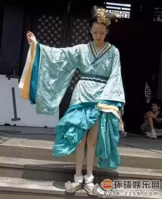 Ảnh khó đỡ của sao Hoa ngữ.