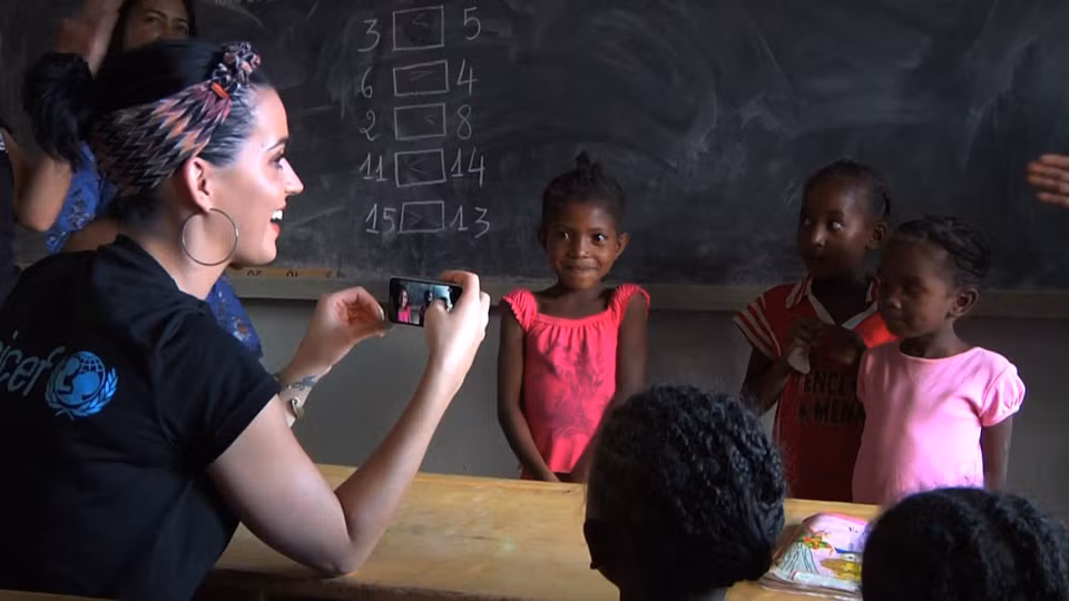 Katy Perry sap den Viet Nam giao luu cung gioi tre-Hinh-3