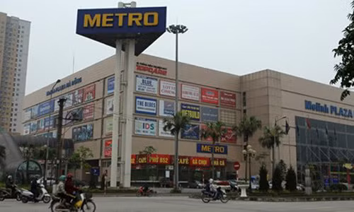 Nhung thi phi tien nong on ao cua dai gia Metro