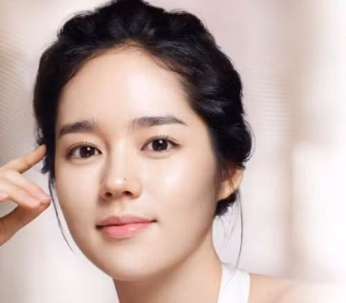 Phái đẹp hãy tạo cho mình một đôi lông mày phù hợp với khuôn mặt, chứ đừng chạy theo xu hướng - Ảnh minh họa: Internet Phái đẹp hãy tạo cho mình một đôi lông mày phù hợp với khuôn mặt, chứ đừng chạy theo xu hướng - Ảnh minh họa: Internet